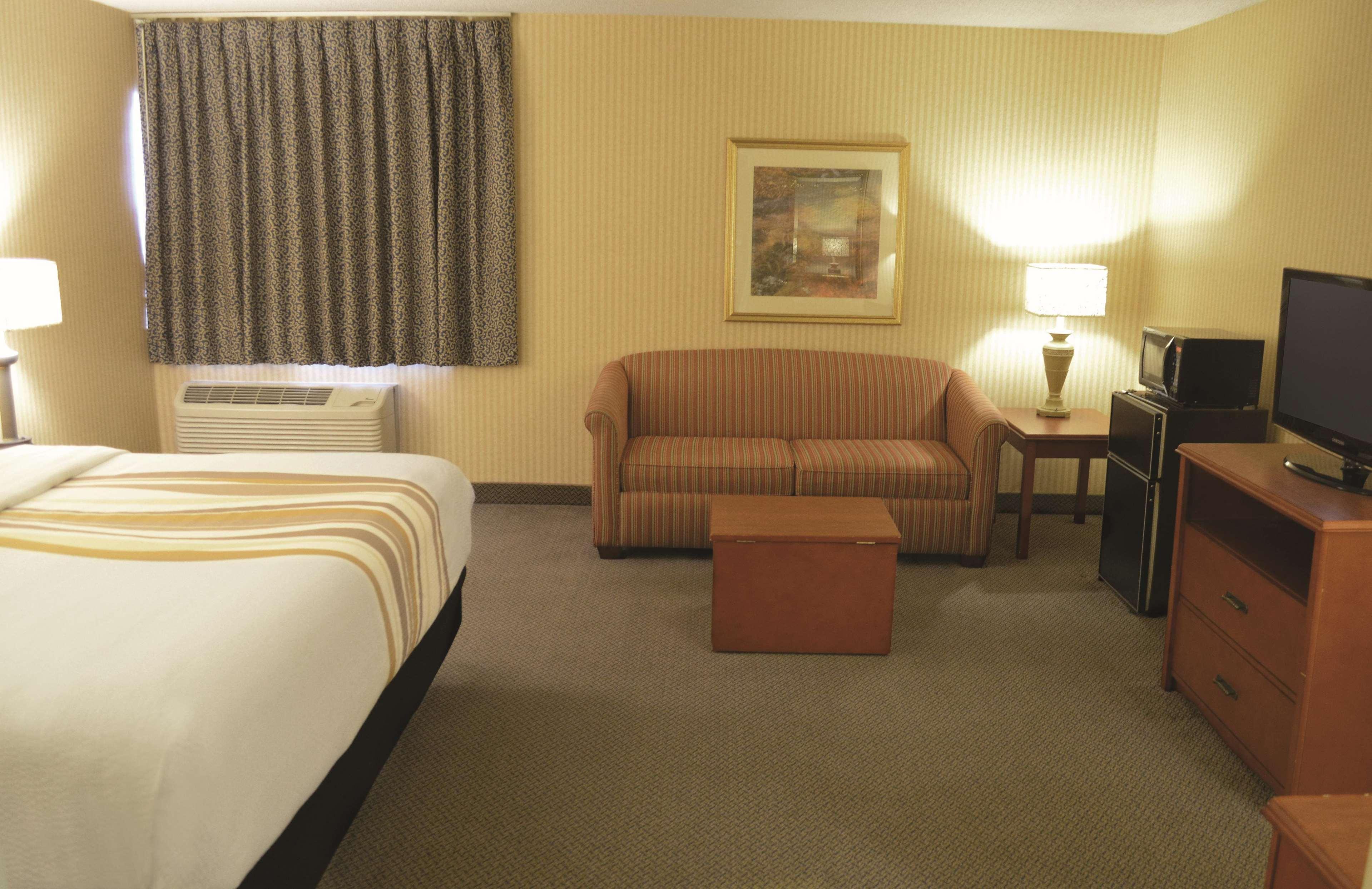 La Quinta By Wyndham Stevens Point Hotel Екстериор снимка
