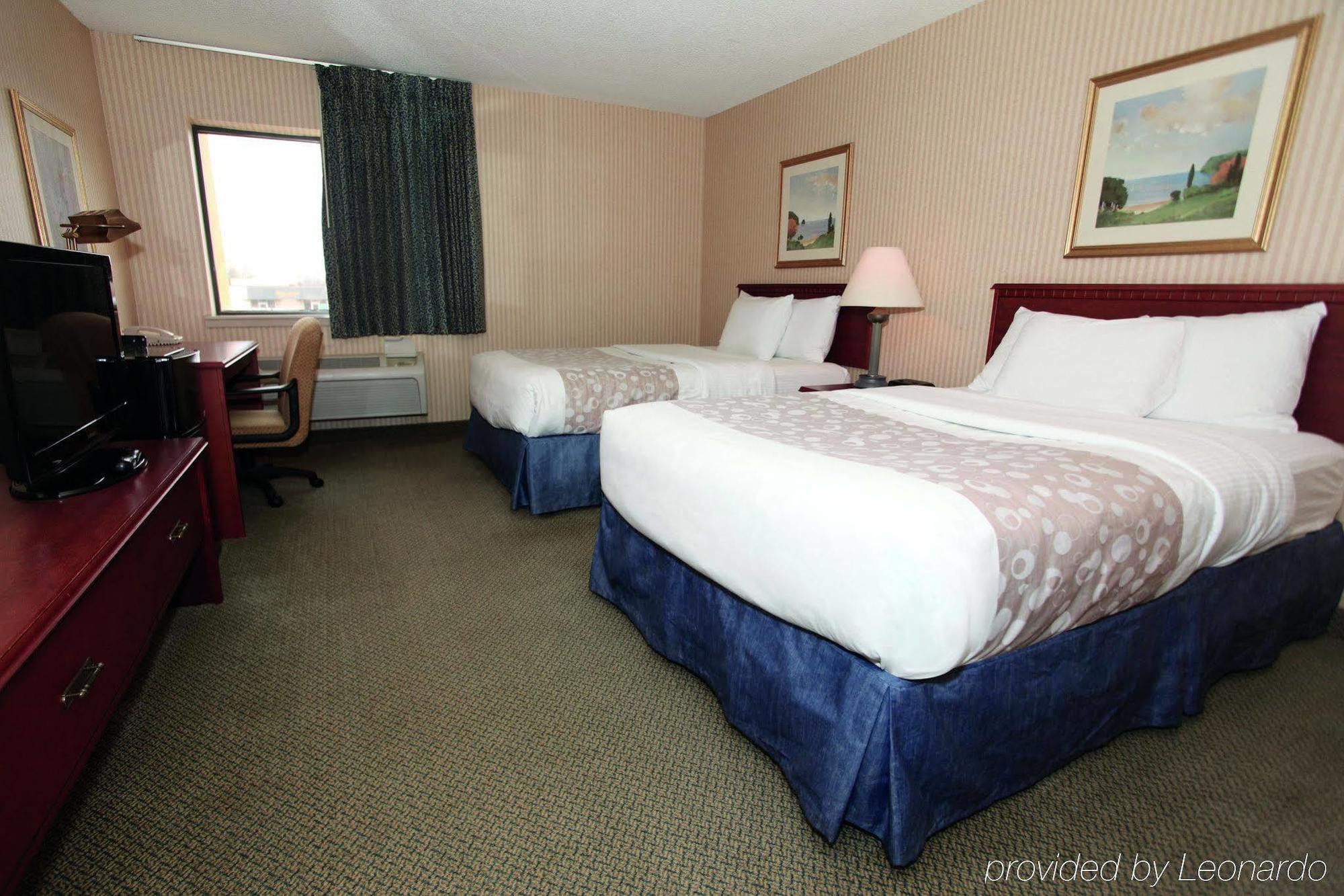La Quinta By Wyndham Stevens Point Hotel Екстериор снимка